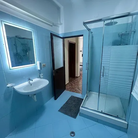 Mandi Апартаменты Тирана